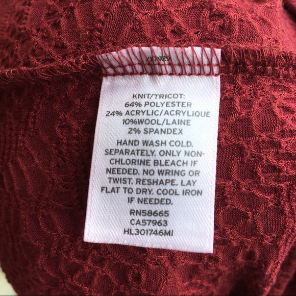 Trouve · Red Half Sleeve Textured Top Sz L - Picture 7 of 8